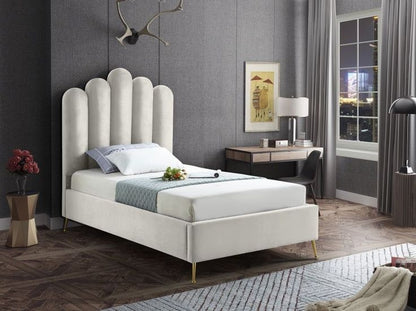 Bed - Multiple Sizes - Tem35