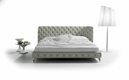 Bed - Multiple Sizes - Tem192