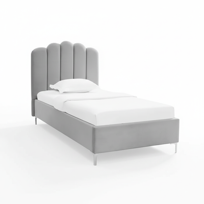 Bed - Multiple Sizes - Tem213